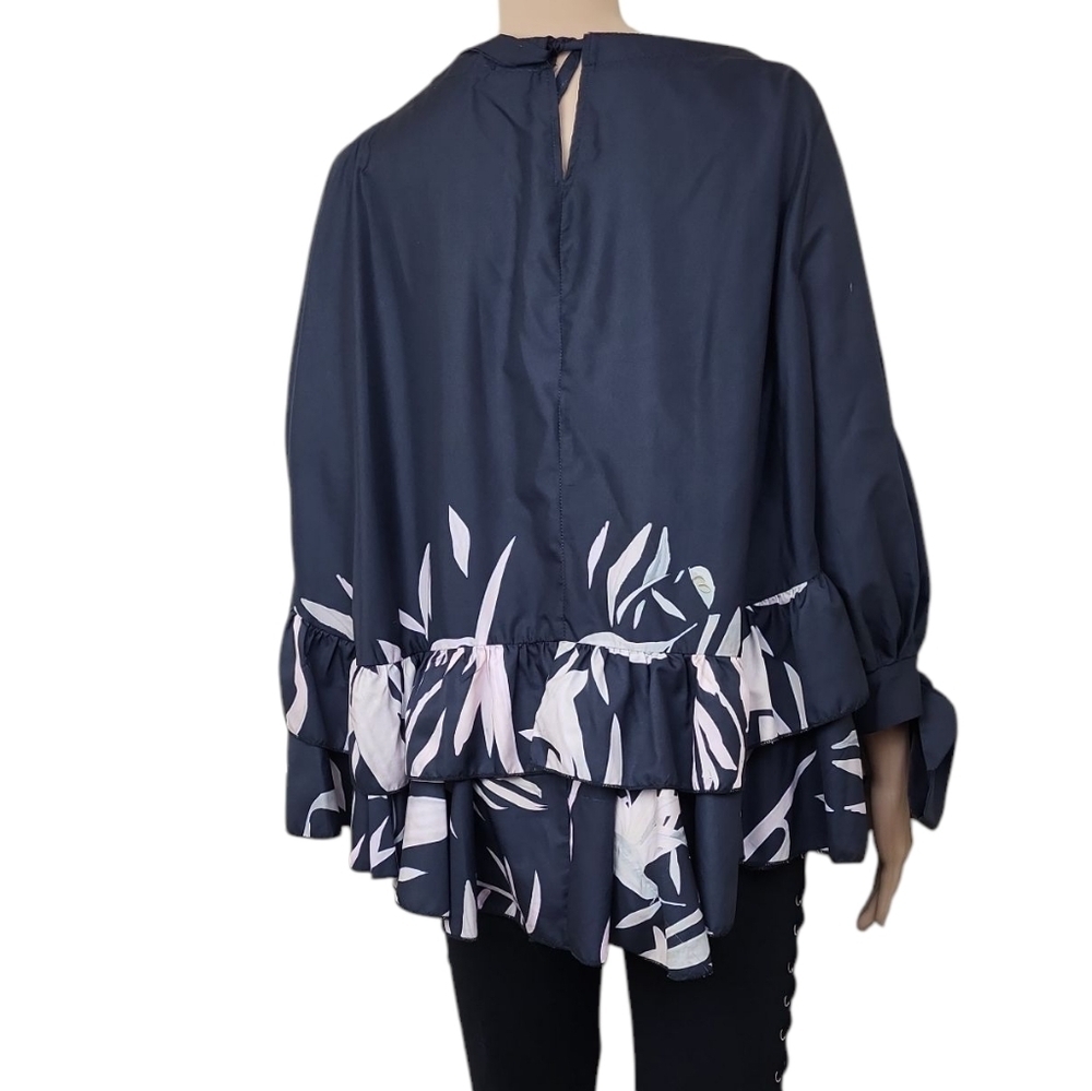 Pearl Cut Out Tie Leaf Flutter Blouse - Picture 3 of 3